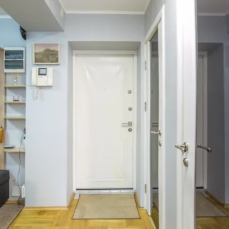 Apartament Apart On Nezavisimosti 72 *