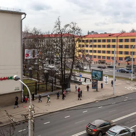 Apart On Nezavisimosti 72 Apartament